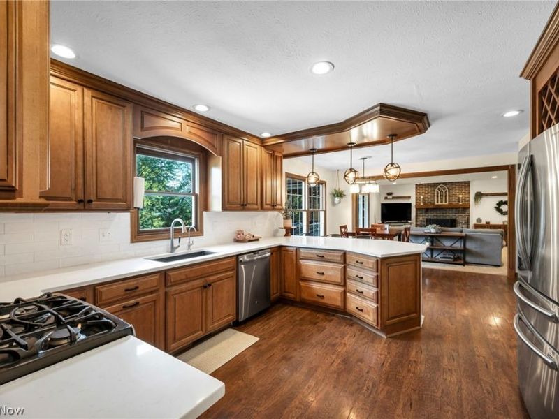 2384 Twin Lakes Drive, Uniontown, OH 44685 Photo 13