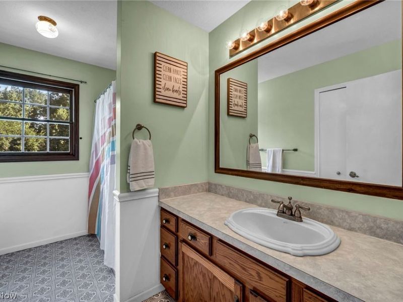 2384 Twin Lakes Drive, Uniontown, OH 44685 Photo 25
