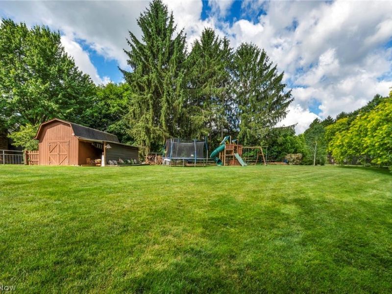 2384 Twin Lakes Drive, Uniontown, OH 44685 Photo 37