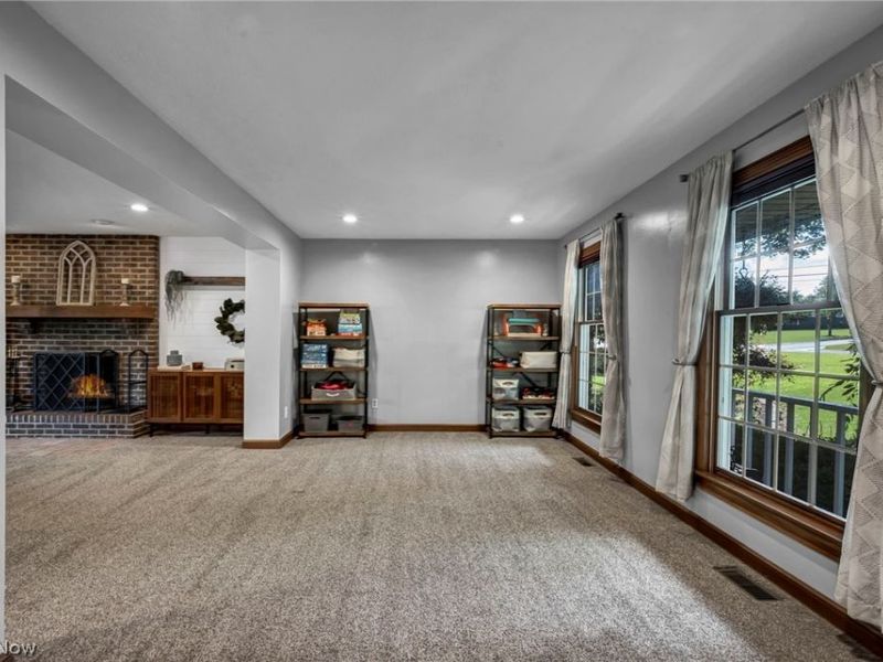 2384 Twin Lakes Drive, Uniontown, OH 44685 Photo 6