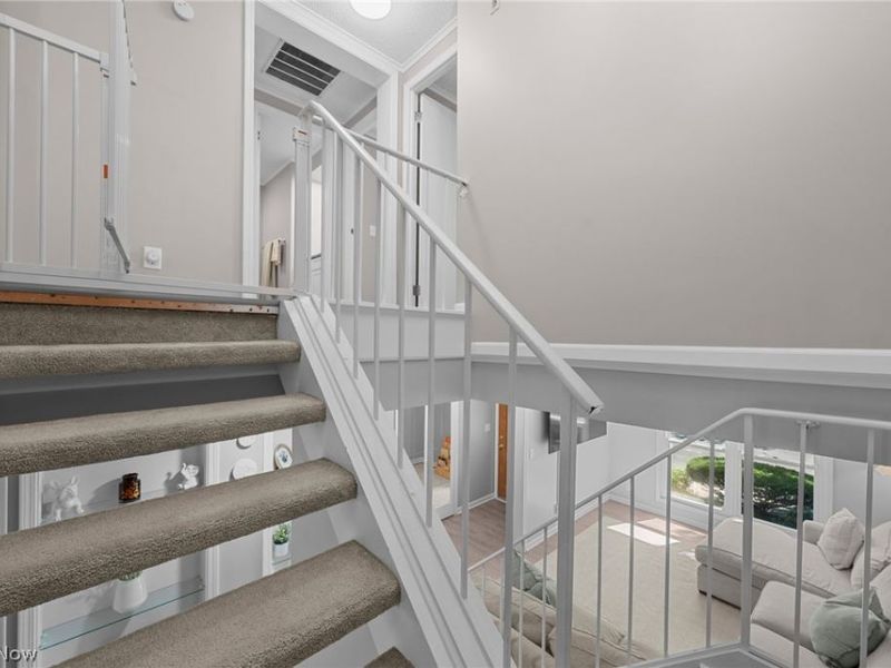 988 Som Center Road, Unit E2, Mayfield Village, OH 44143 Photo 26