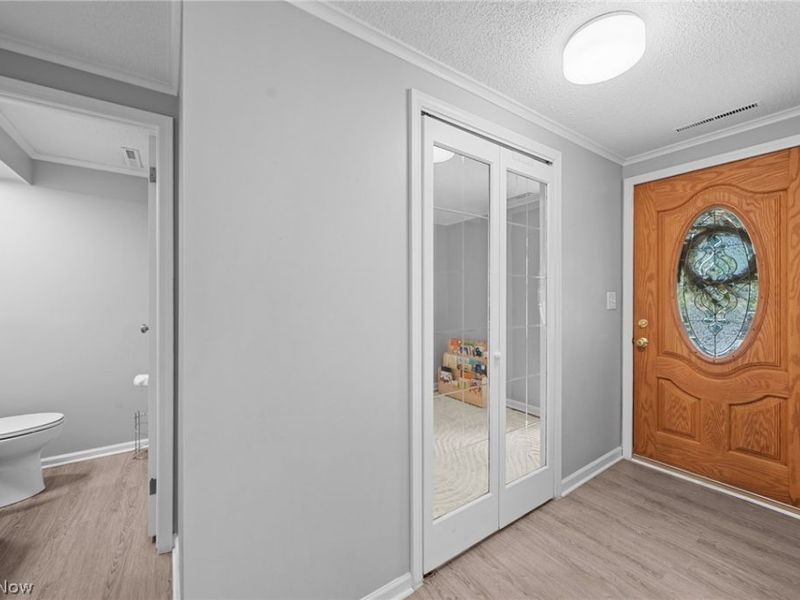 988 Som Center Road, Unit E2, Mayfield Village, OH 44143 Photo 6