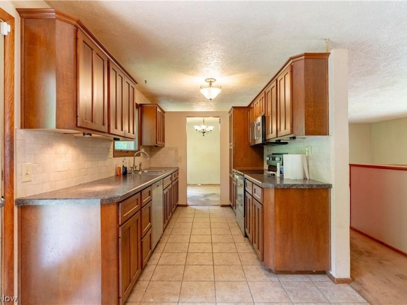8944 Colton Street NW, Massillon, OH 44646 Photo 15