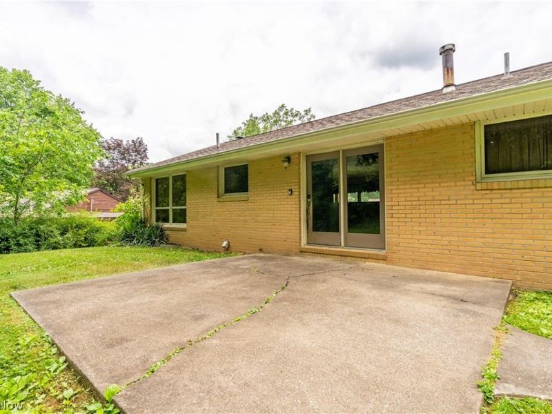 8944 Colton Street NW, Massillon, OH 44646 Photo 32