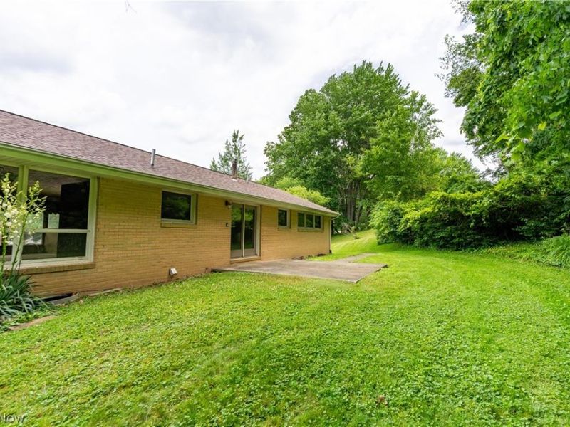 8944 Colton Street NW, Massillon, OH 44646 Photo 34