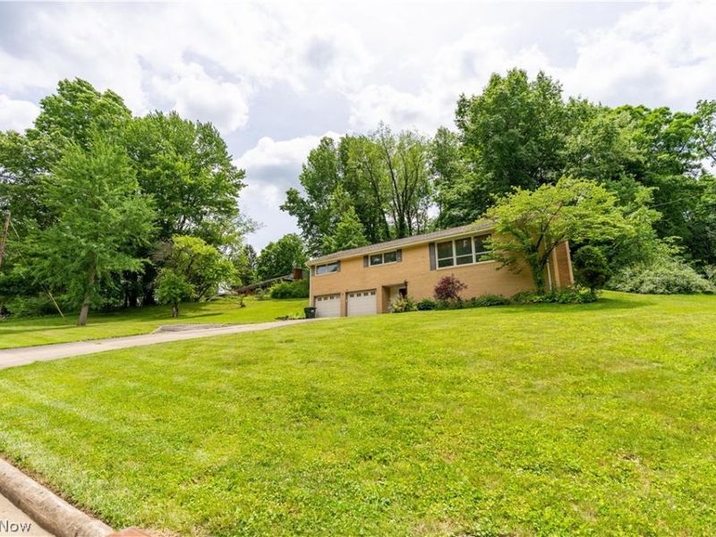 8944 Colton Street NW, Massillon, OH 44646 Photo 35