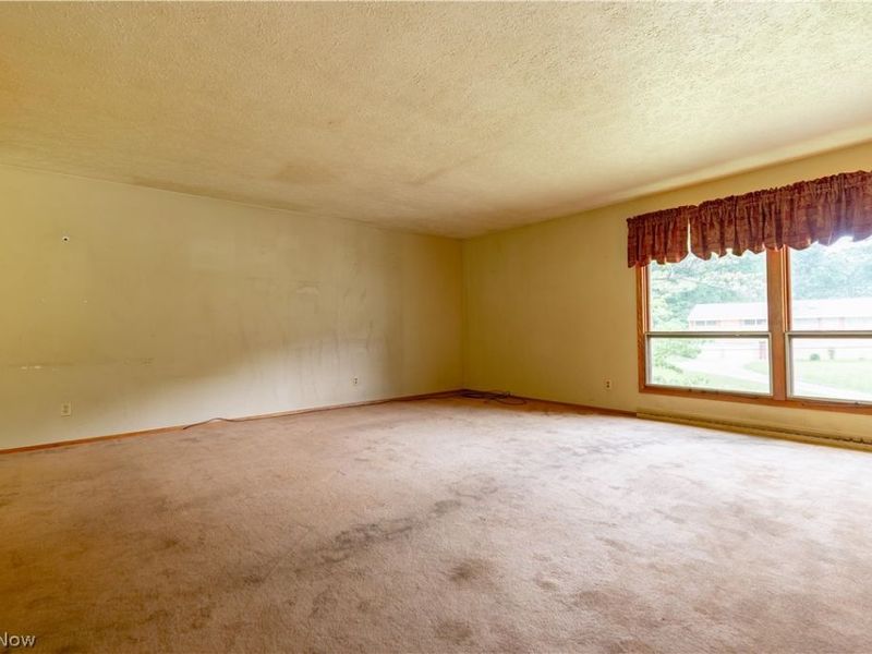 8944 Colton Street NW, Massillon, OH 44646 Photo 4