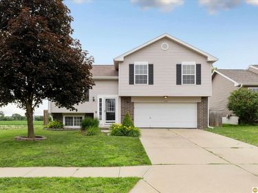 6331 N 128 Street, Omaha, NE 68164