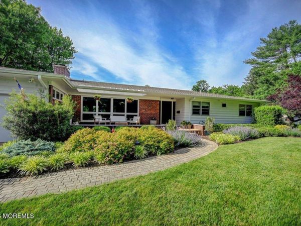 117 Elm Lane, Shrewsbury Boro, NJ 07702