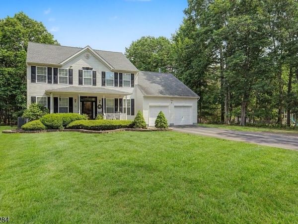 6 Drift Rd, Freehold, NJ 07728