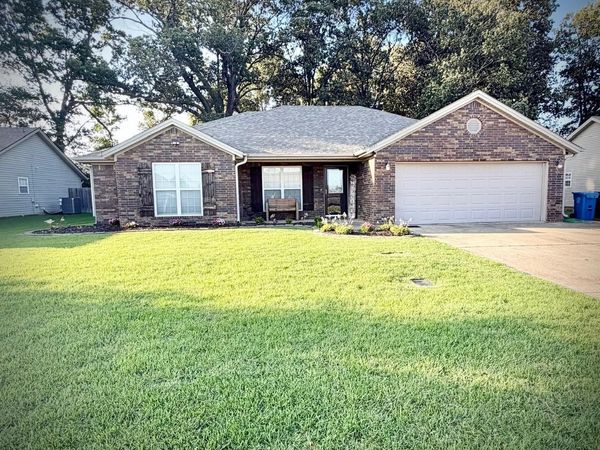 2640 Clayburne Drive, Jonesboro, AR 72405