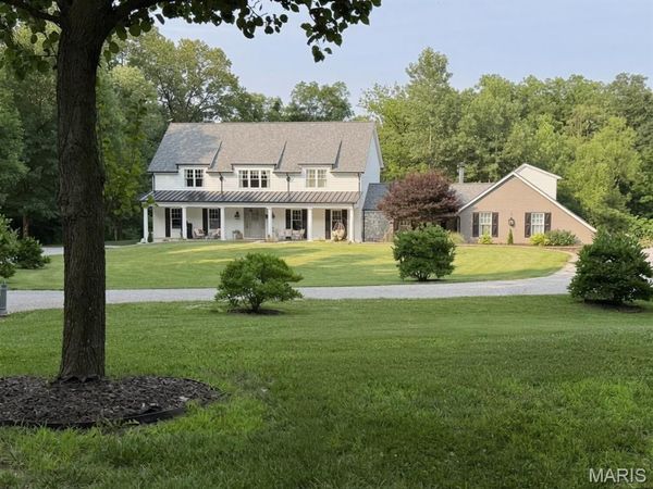 20 Chesapeake Trail, Columbia, IL 62236