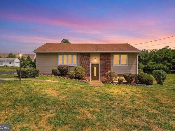 7823 AVONDALE TERRACE, HARRISBURG, PA 17112