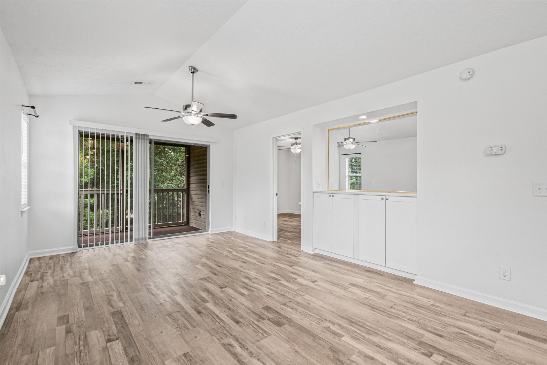 215 Pinehurst Ln. Photo 14