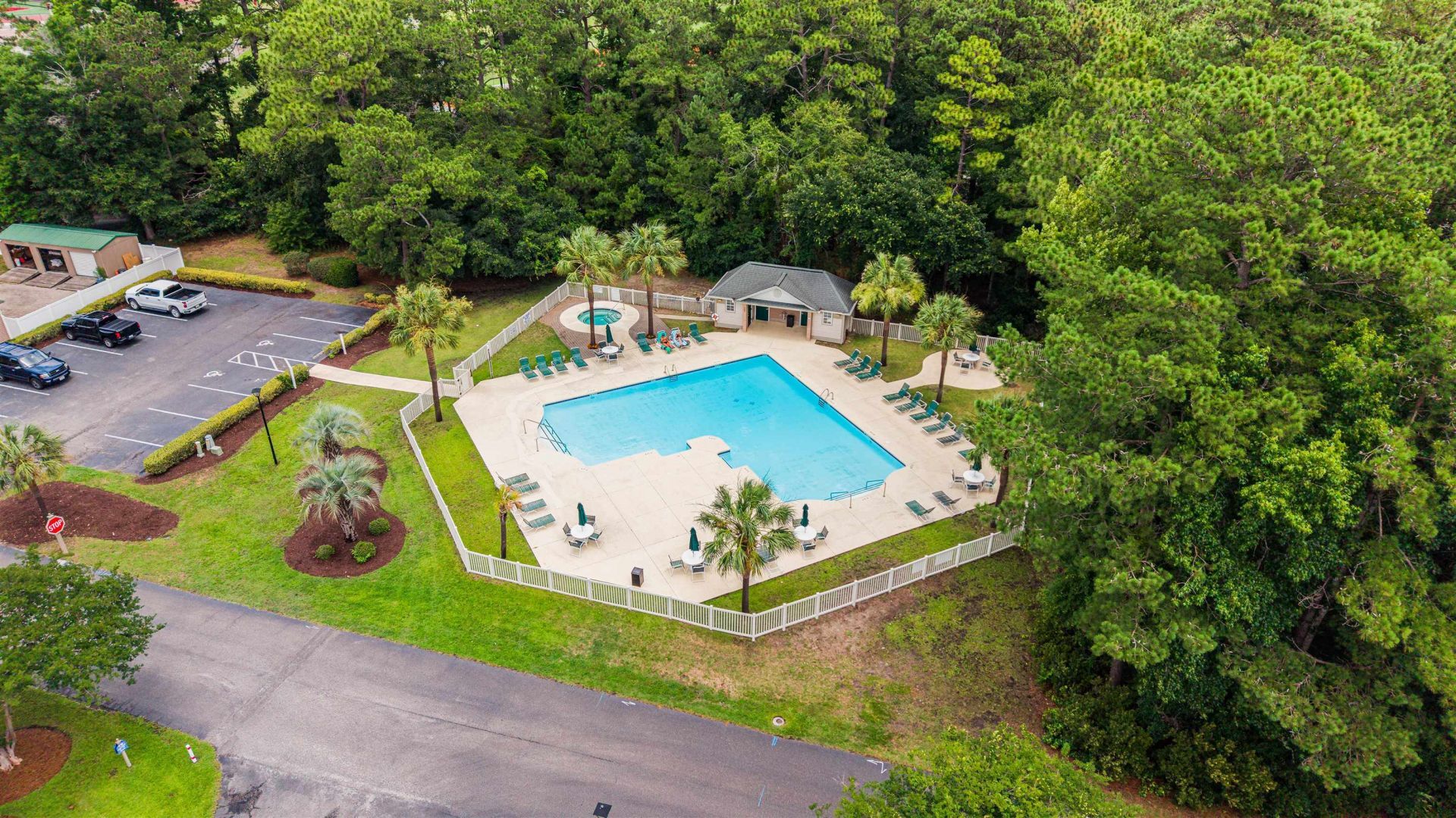 215 Pinehurst Ln. Photo 28