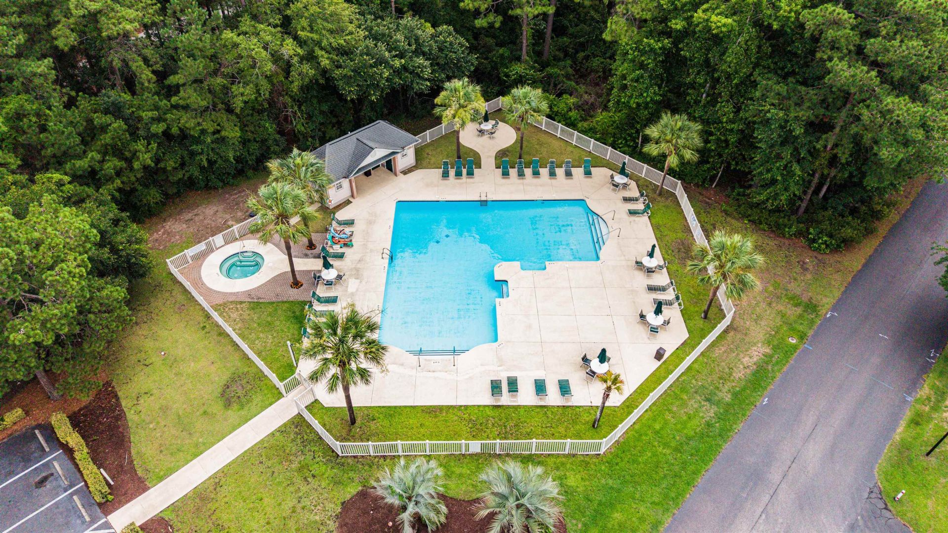 215 Pinehurst Ln. Photo 29