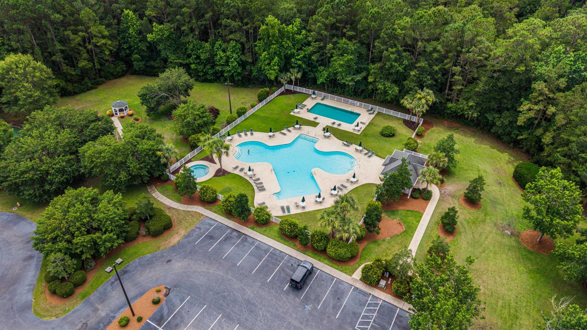 215 Pinehurst Ln. Photo 30