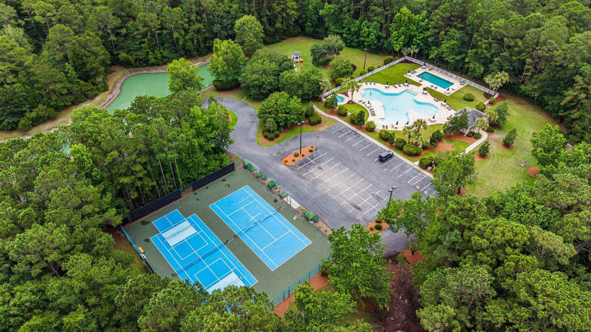 215 Pinehurst Ln. Photo 31