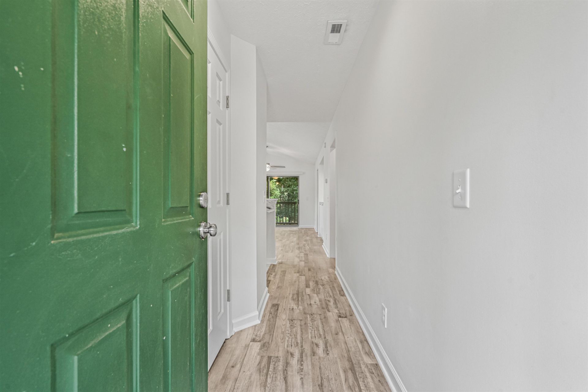 215 Pinehurst Ln. Photo 5