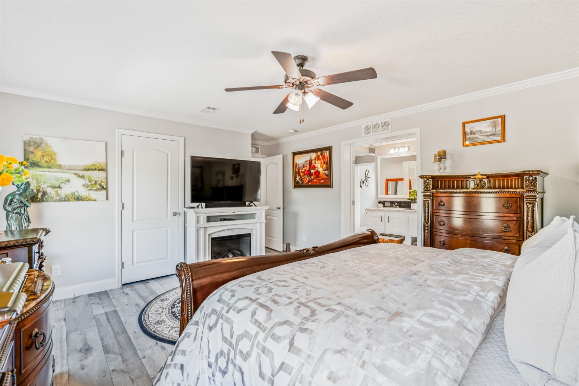 815 Sheila Dr. Photo 18