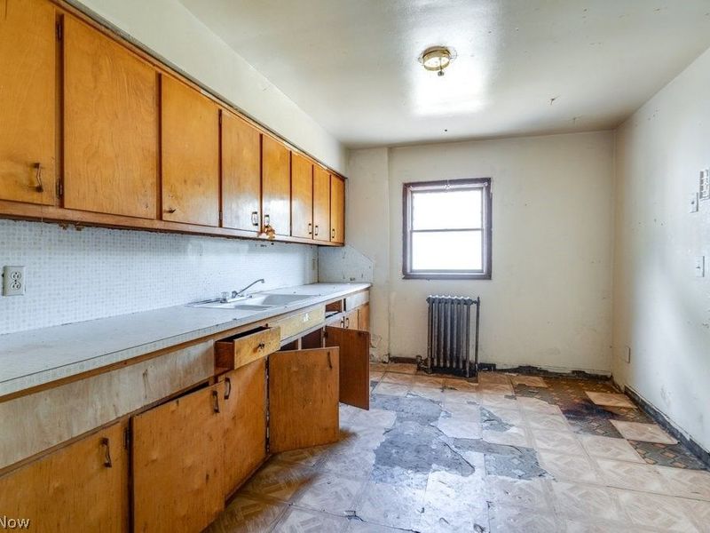 1932 Manchester Road, Akron, OH 44314 Photo 12