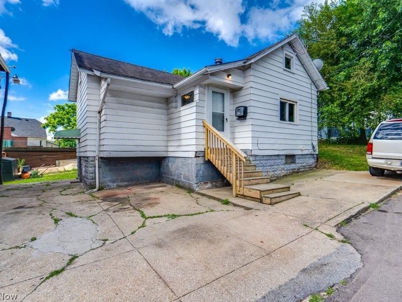 1932 Manchester Road, Akron, OH 44314 Photo 21