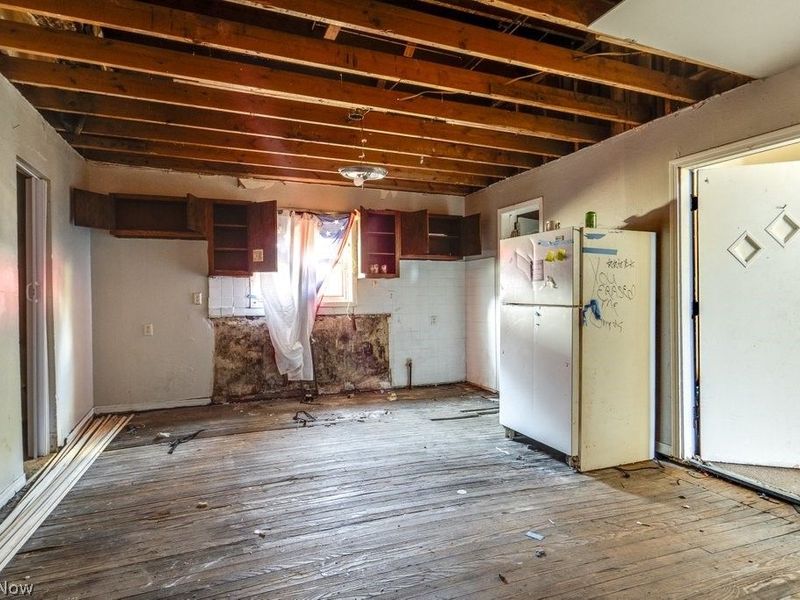 1932 Manchester Road, Akron, OH 44314 Photo 3