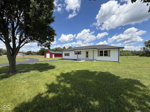 8565 S County Road 950 E, Austin, IN 47102