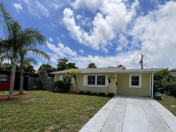 46 Seaside Drive, Ormond Beach, FL 32176