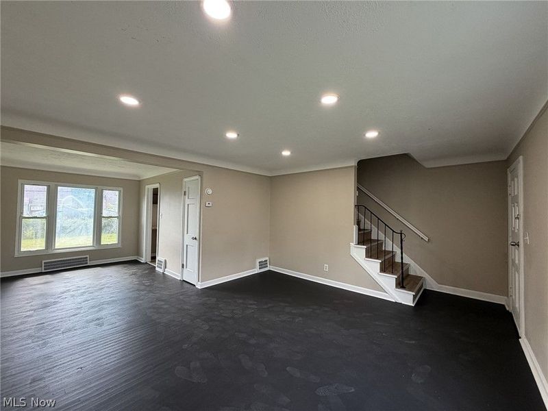 3928 Strandhill Road, Cleveland, OH 44128 Photo 2