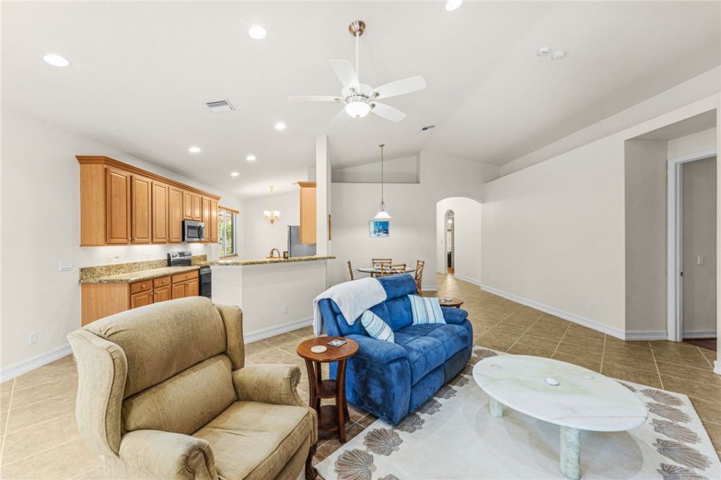 6223 Dorchester Way , Vero Beach, FL 32966 Photo