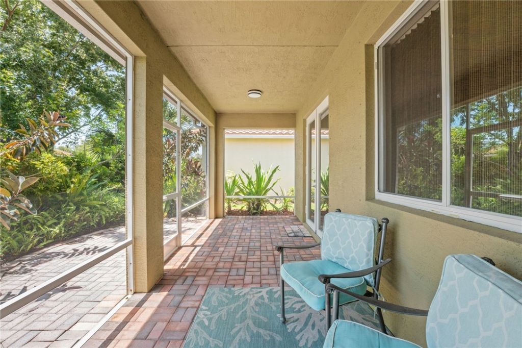 6223 Dorchester Way , Vero Beach, FL 32966 Photo