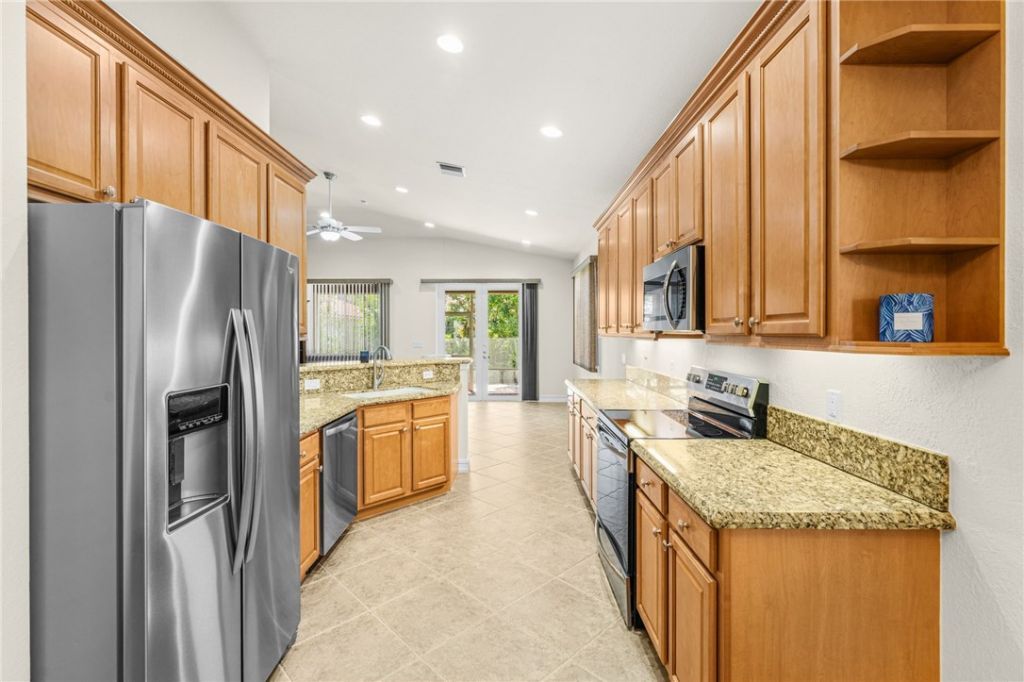 6223 Dorchester Way , Vero Beach, FL 32966 Photo