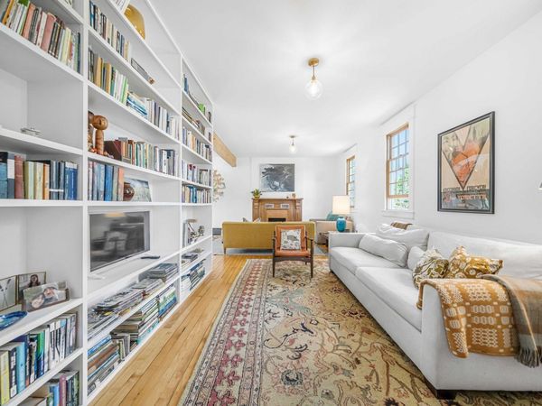 202 Saint Joseph S, Lake Leelanau, MI 49653