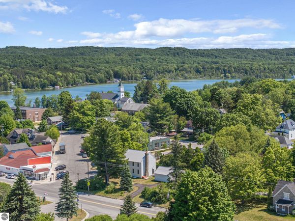 202 Saint Joseph S, Lake Leelanau, MI 49653