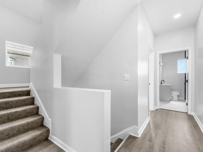 256 N Monroe Avenue, Columbus, OH 43203 Photo 27