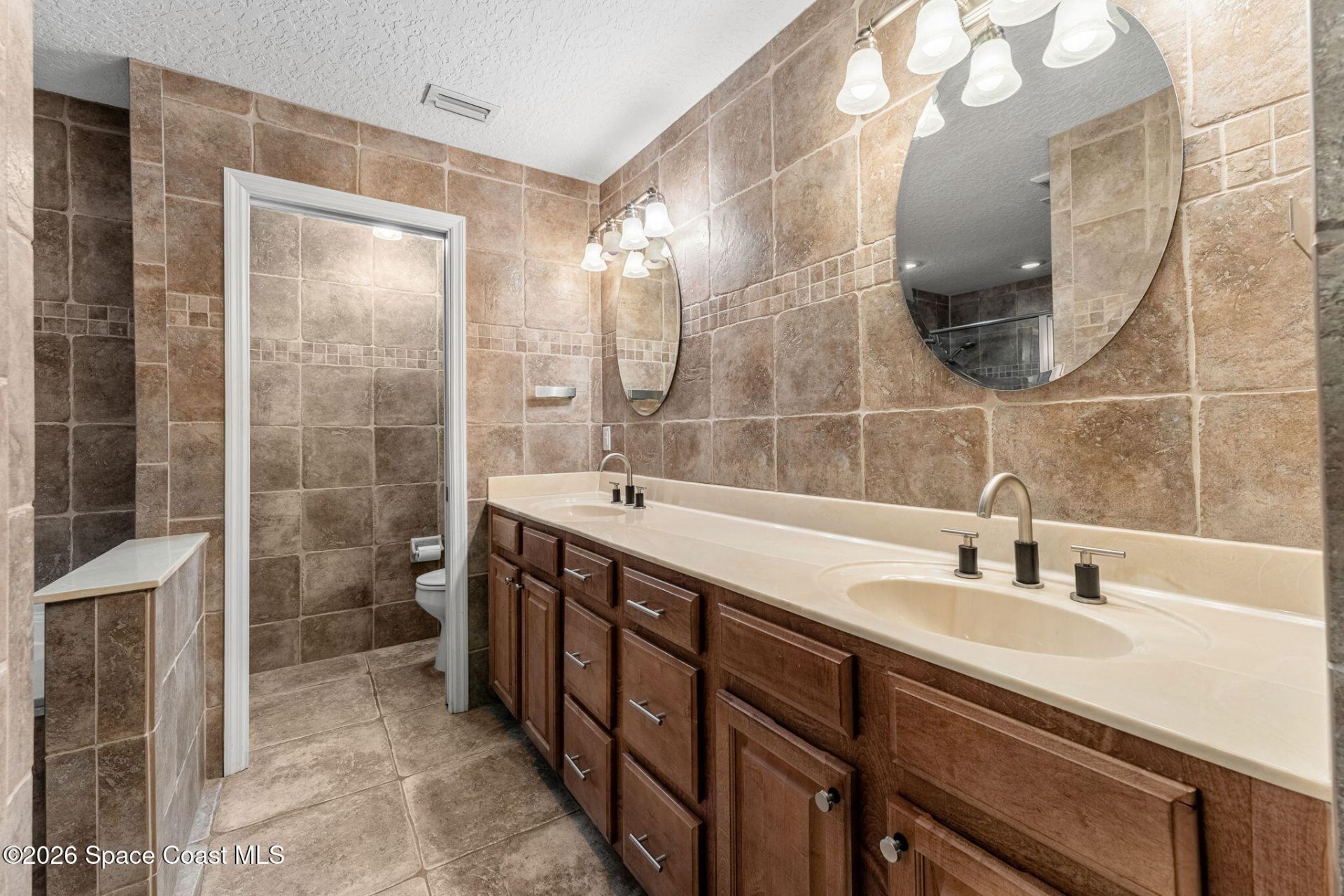 2593 Sykes Creek Drive, Merritt Island, FL 32953 Photo