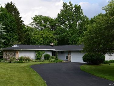 360 Riverview Drive, Youngstown, NY 14174