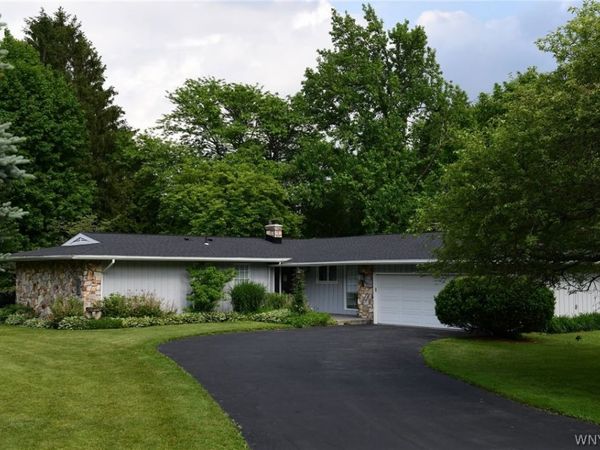 360 Riverview Drive , Youngstown, NY 14174