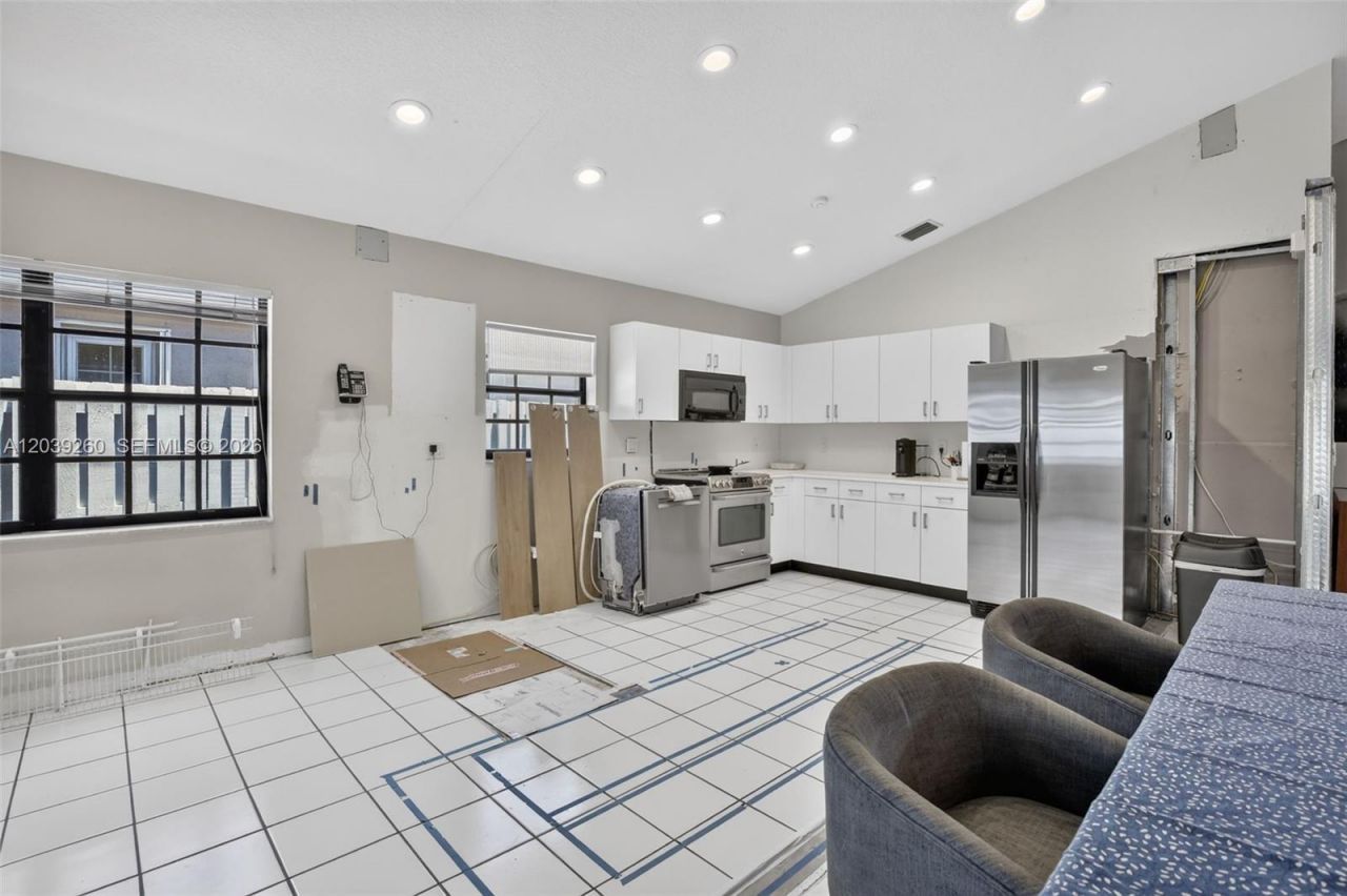 549 Slippery Rock Rd, Weston, FL 33327 Photo