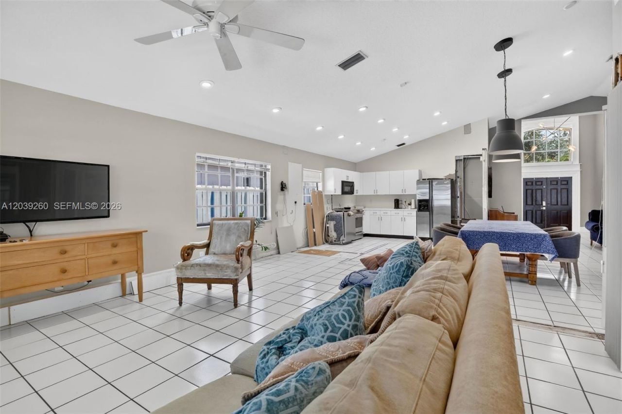 549 Slippery Rock Rd, Weston, FL 33327 Photo