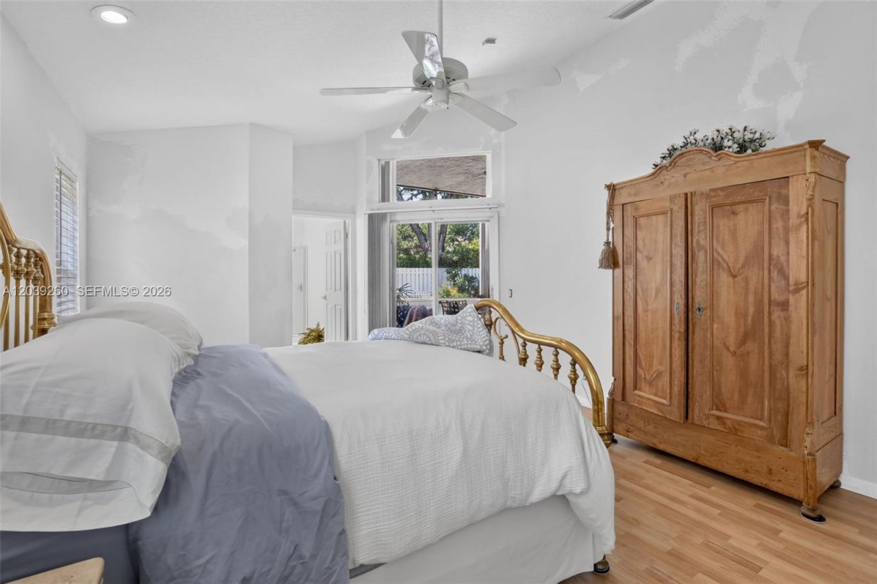 549 Slippery Rock Rd, Weston, FL 33327 Photo