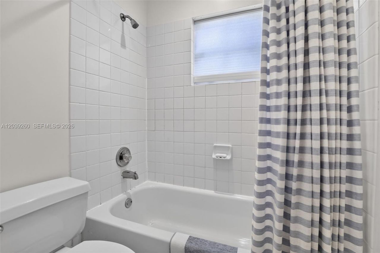549 Slippery Rock Rd, Weston, FL 33327 Photo