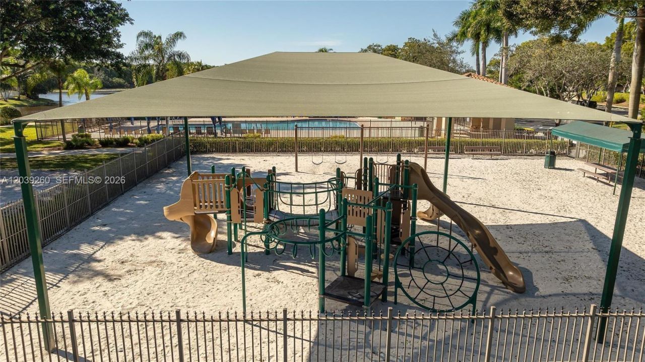 549 Slippery Rock Rd, Weston, FL 33327 Photo