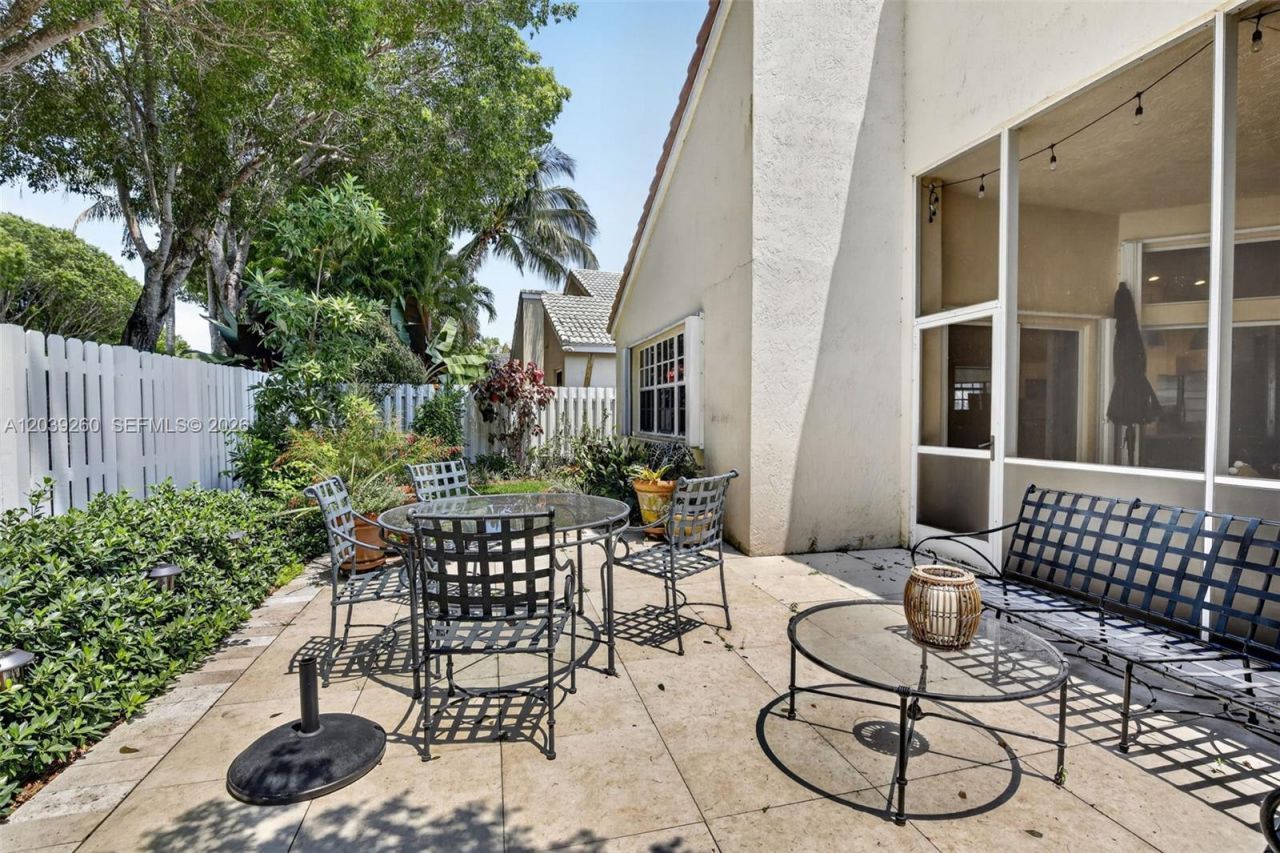 549 Slippery Rock Rd, Weston, FL 33327 Photo