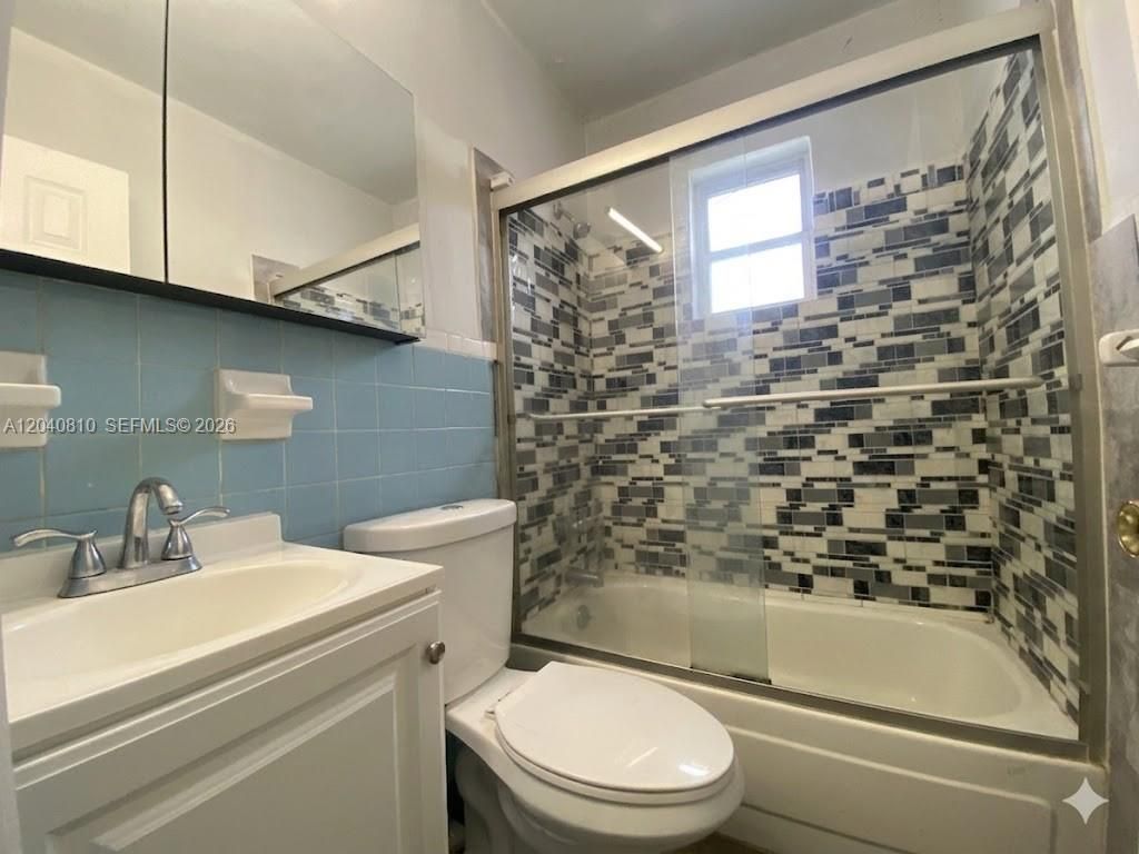 3010-3012 NW 26th St, Miami, FL 33142 Photo