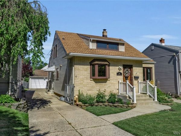 84 Windermere Boulevard , Buffalo, NY 14226