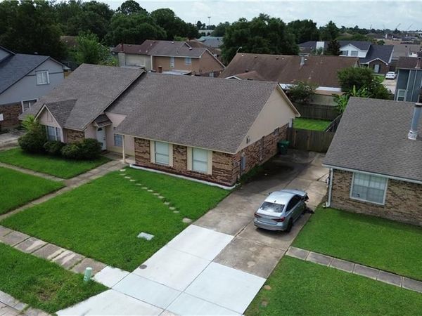 2116 SNOWBIRD Drive, Harvey, LA 70058
