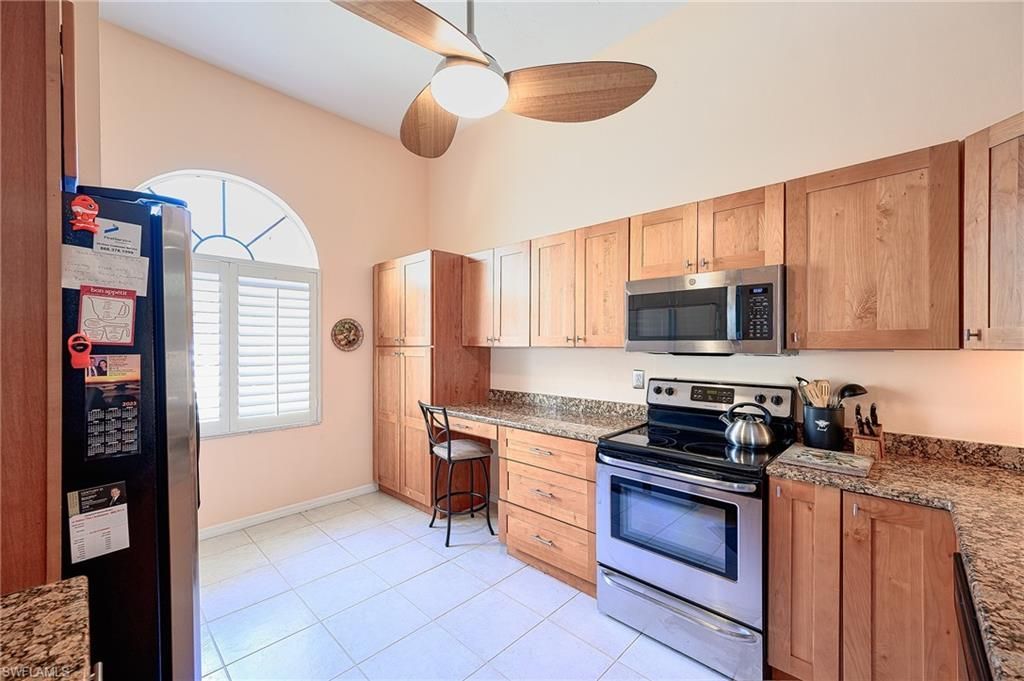 559 Beachwalk Cir, Unit U-203, Naples, FL 34108 Photo