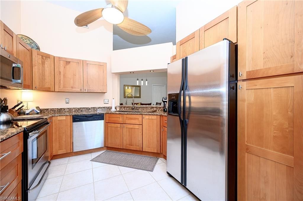 559 Beachwalk Cir, Unit U-203, Naples, FL 34108 Photo